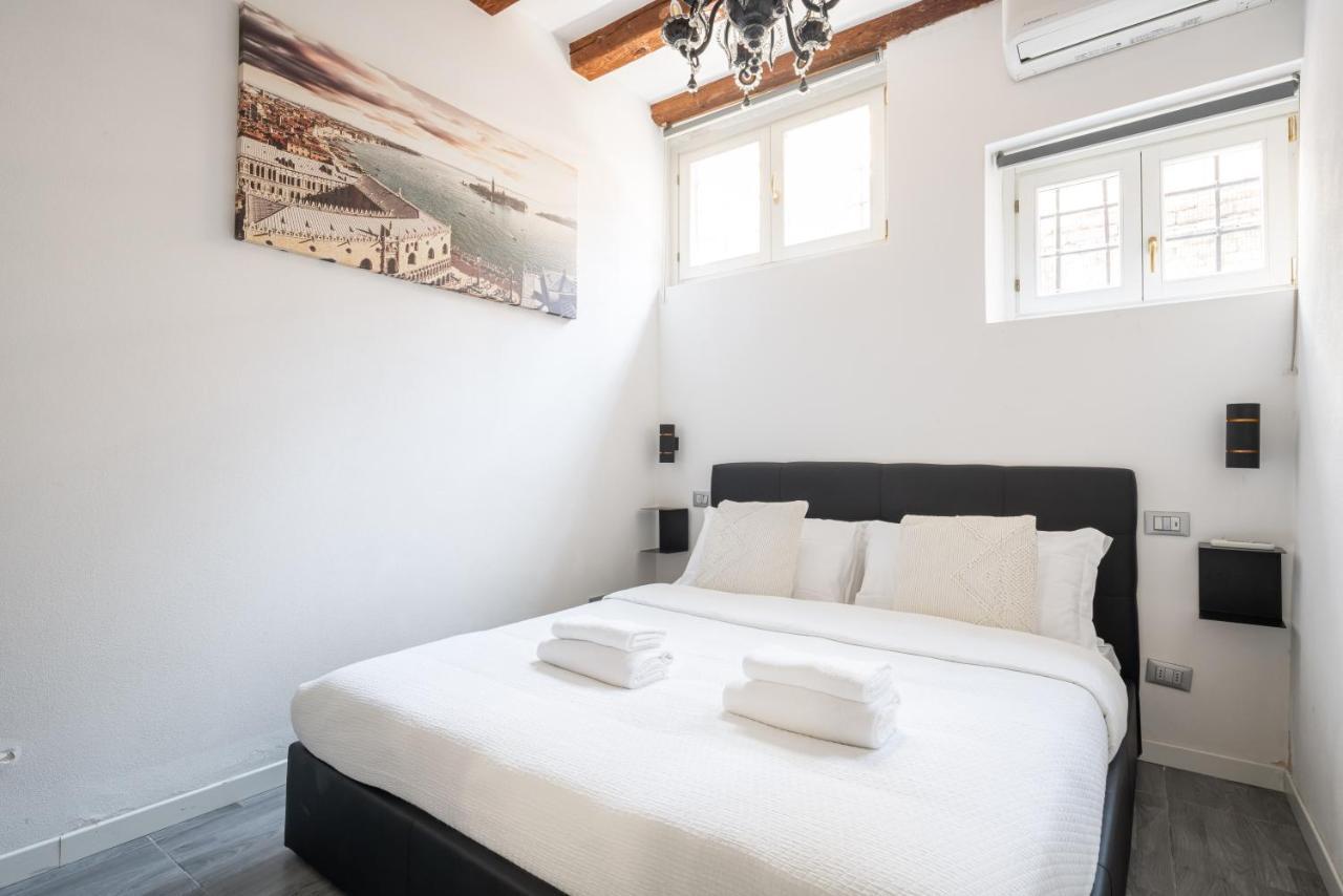 Rialto Boutique Apartment เวนิส ภายนอก รูปภาพ