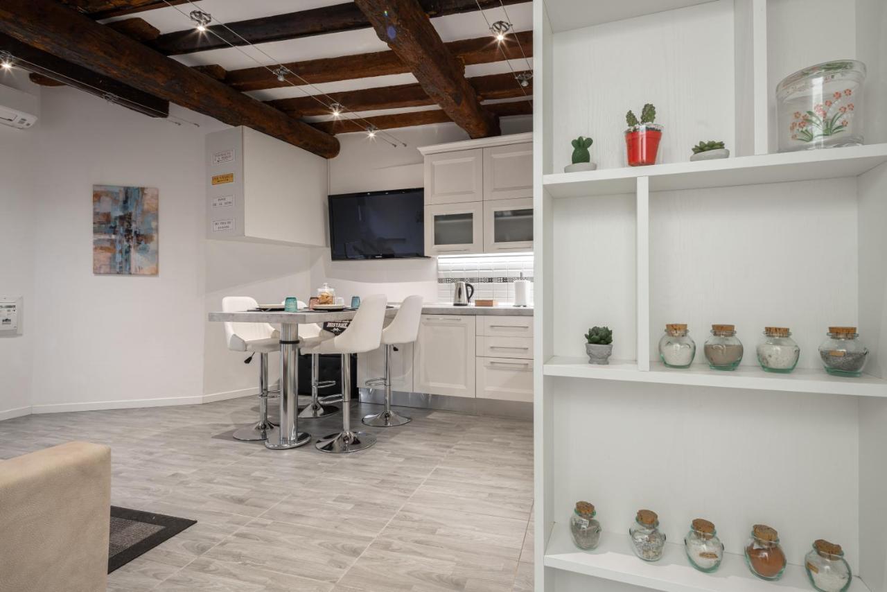 Rialto Boutique Apartment เวนิส ภายนอก รูปภาพ
